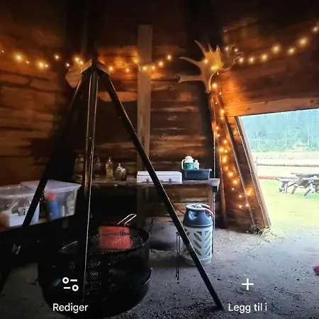 Nyaraló Gardshytte Med Lavvu, Hund Tillatt, Sauna
