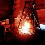 Gardshytte Med Lavvu, Hund Tillatt, Sauna *